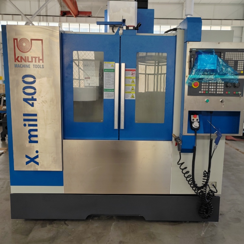 CNC machining center With Siemens828D