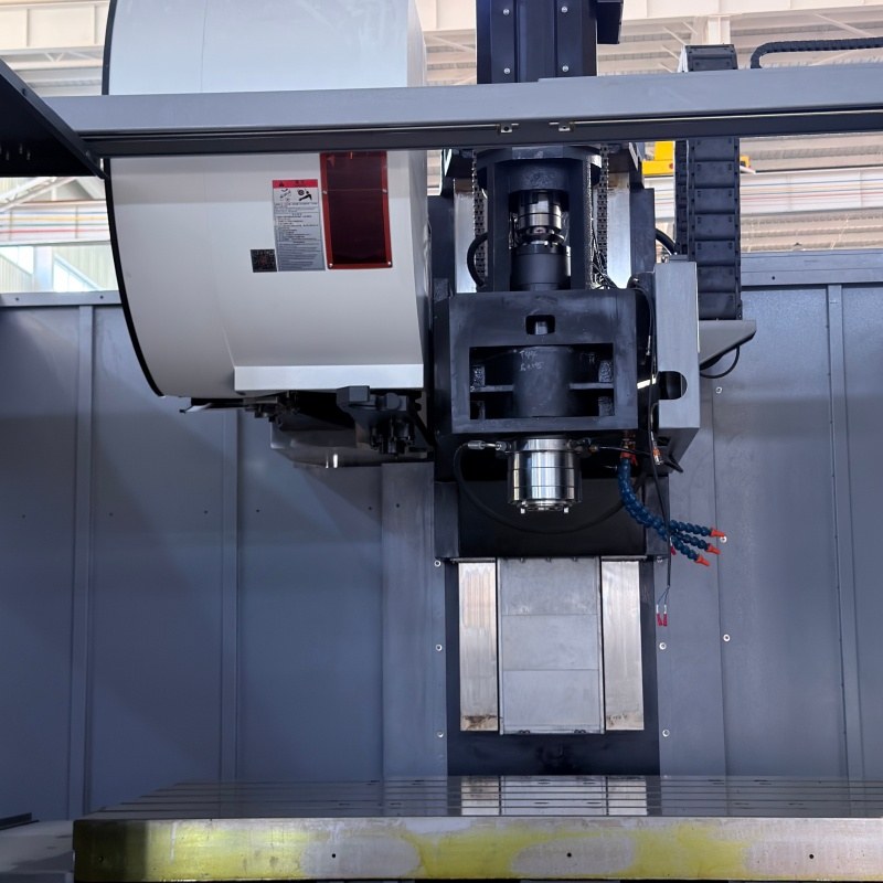 CNC turning milling center 