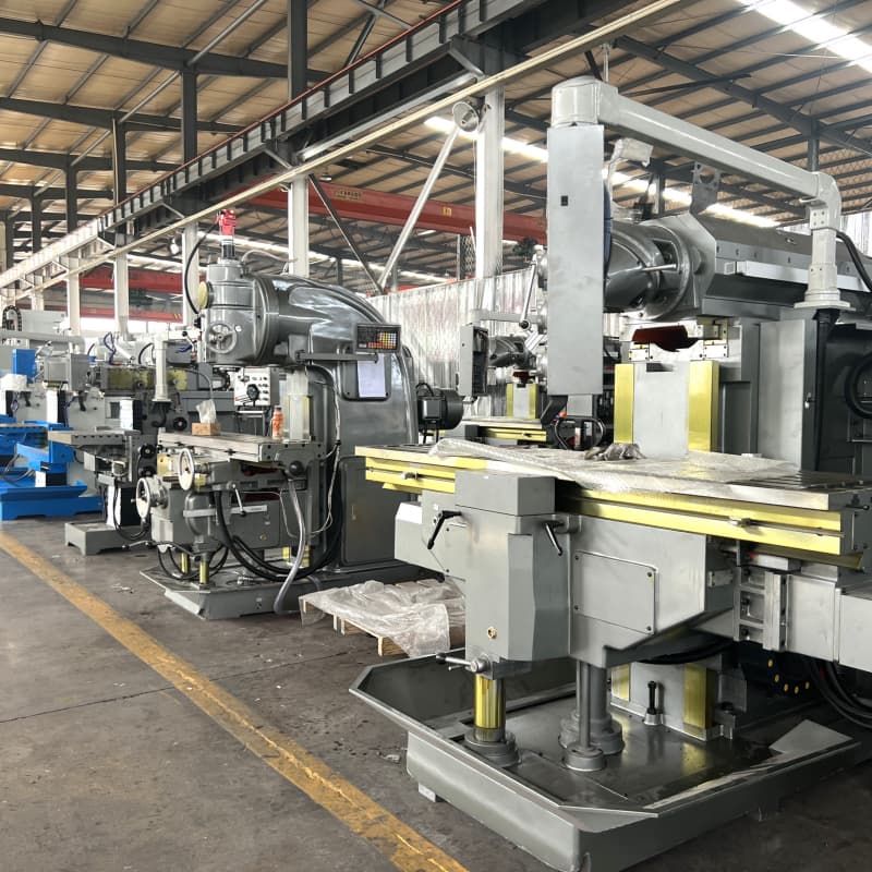 universal swivel head milling machine