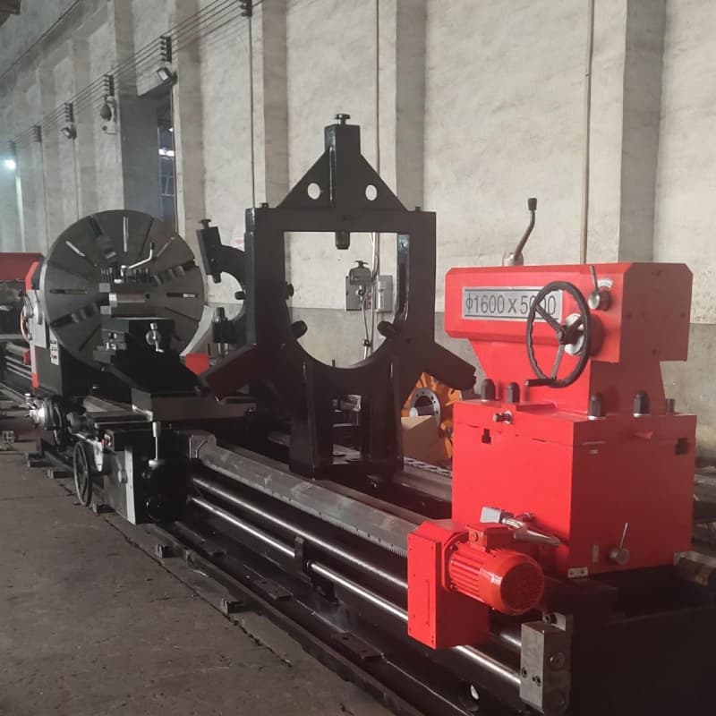 Large Horizontal Lathe
