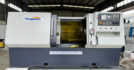 Centro de torneado CNC de bancada inclinada serie LC550 | Torno-fresador